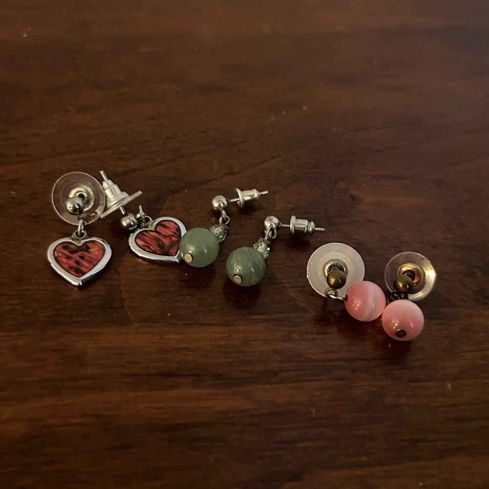 Vintage Y2K Stud Earrings Mini Dangle Heart Pink Green x3